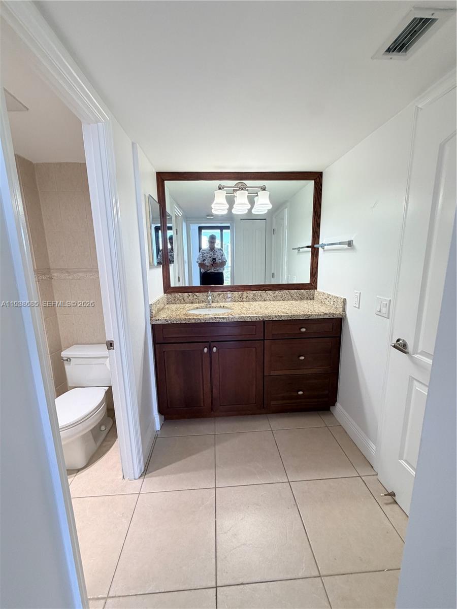 FLAMENCO CONDO TOWER I - Residential