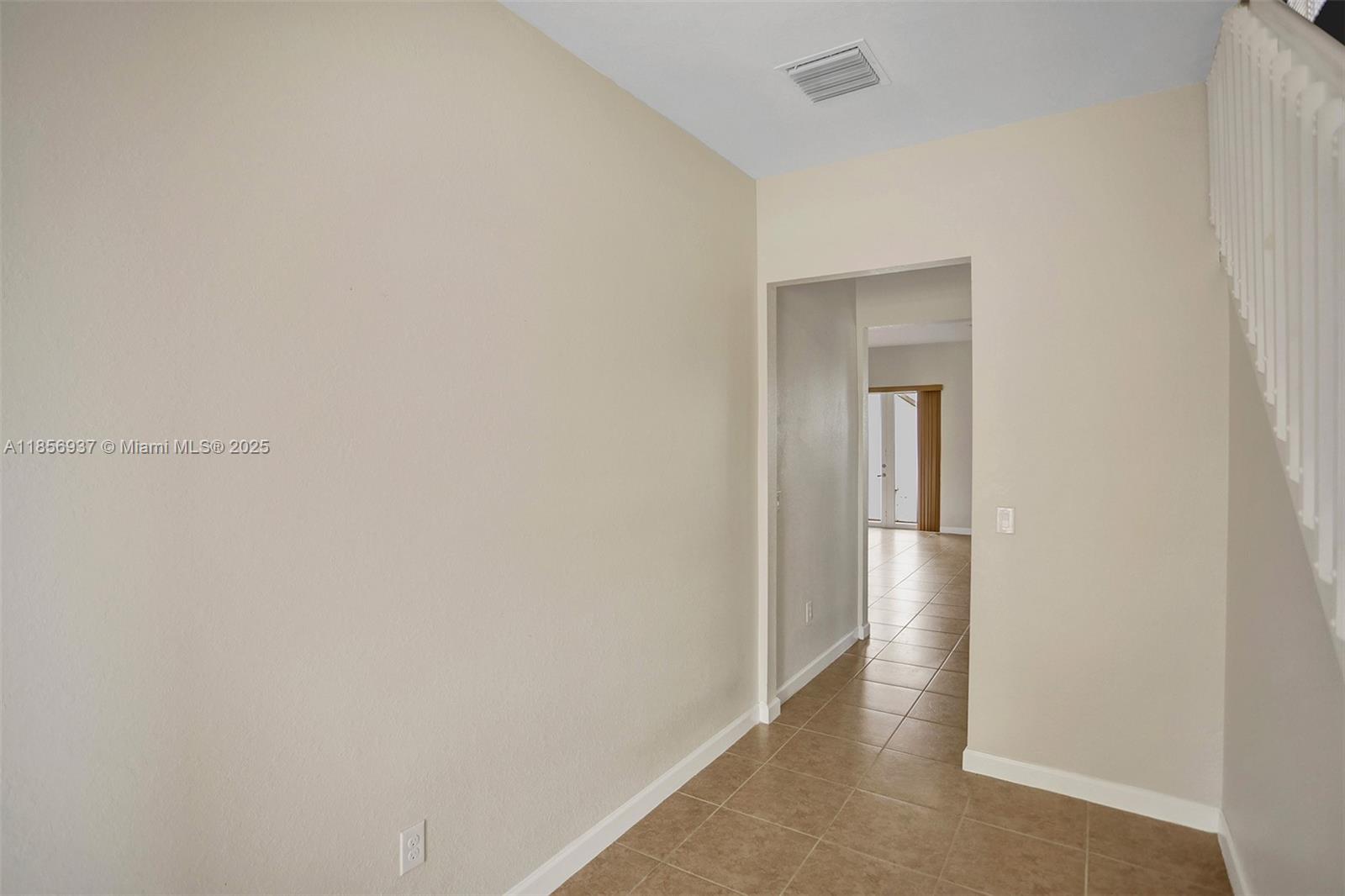 KENDALL COMMONS RESIDENTI - Residential Lease