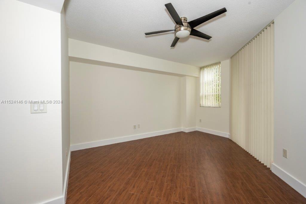 VERANDA CONDO - Residential Lease