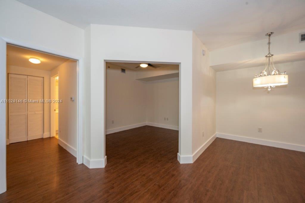 VERANDA CONDO - Residential Lease