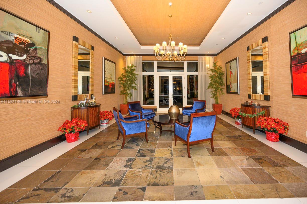 VERANDA CONDO - Residential Lease