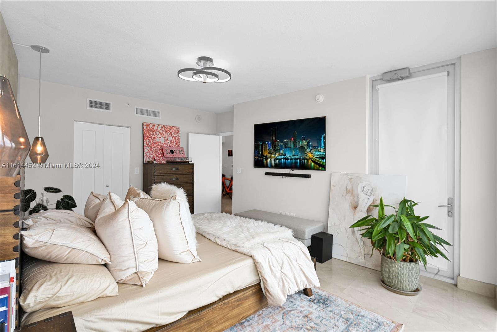 OPERA TOWER CONDO - Residential Lease