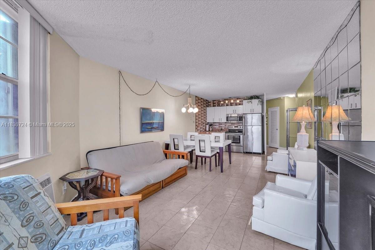 TAROMINA APTS CO-OP - Residential