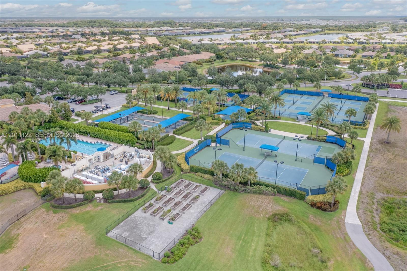DEL WEBB NAPLES - Residential