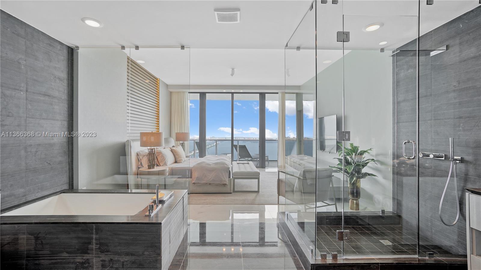 ONE PARAISO CONDO - Residential