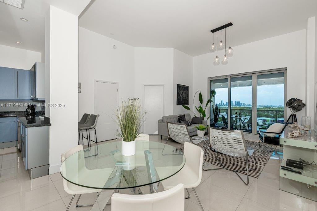RONEY PALACE CONDO - Residential Lease