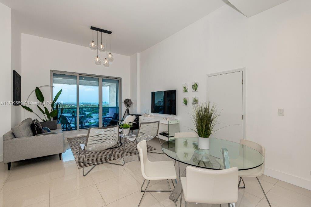Welcome to paradise in this fully renovated unit at the Roney!. Enjoy modern finishes, resort-style amenities, and an unbeatable location—perfect for a summer escape.