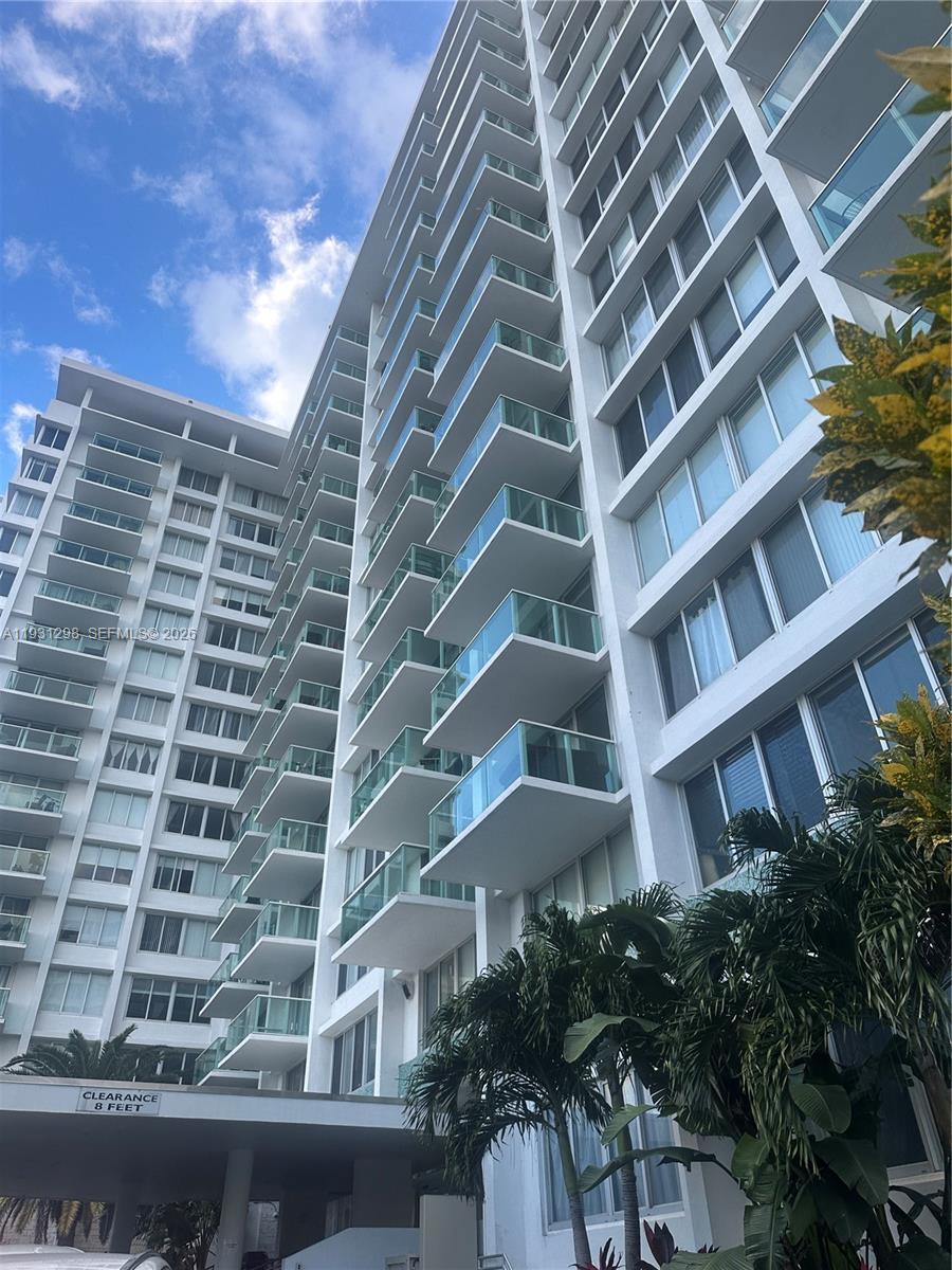 MIRADOR 1000 CONDO - Residential