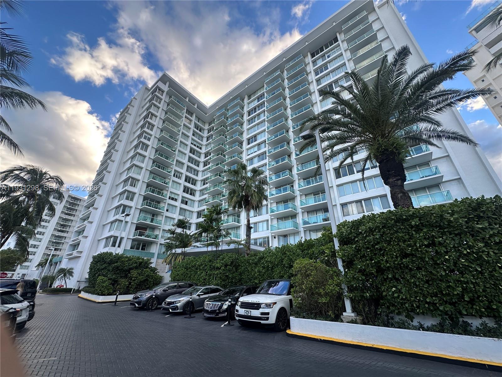 MIRADOR 1000 CONDO - Residential