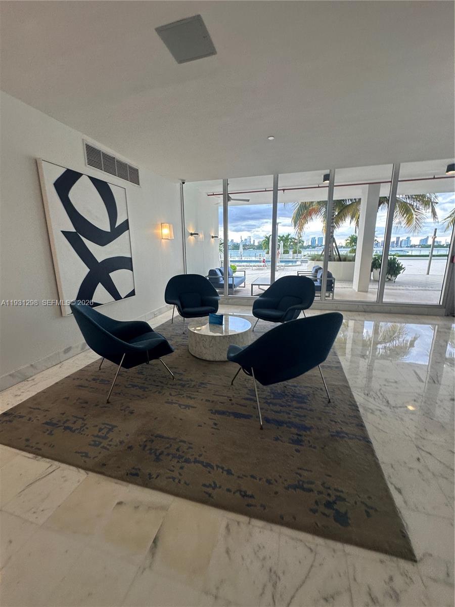 MIRADOR 1000 CONDO - Residential