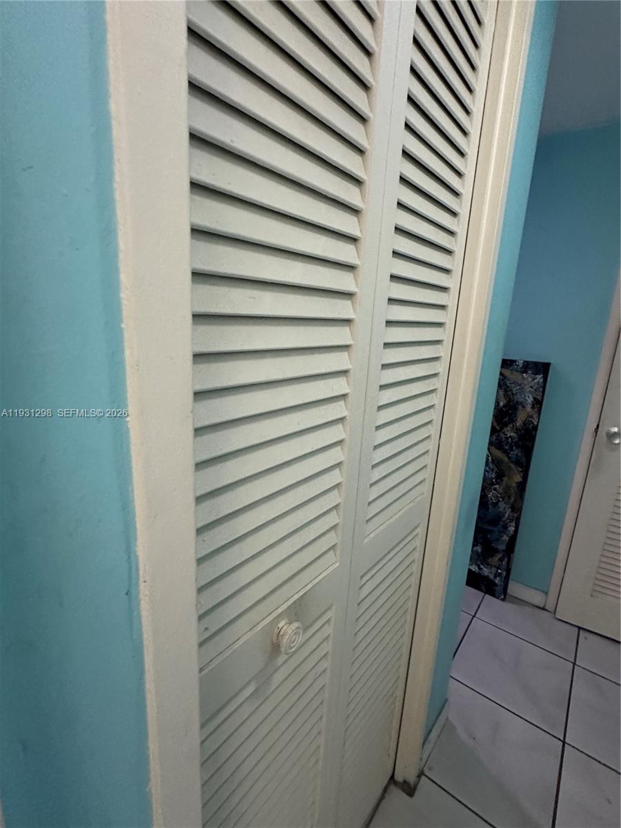 MIRADOR 1000 CONDO - Residential