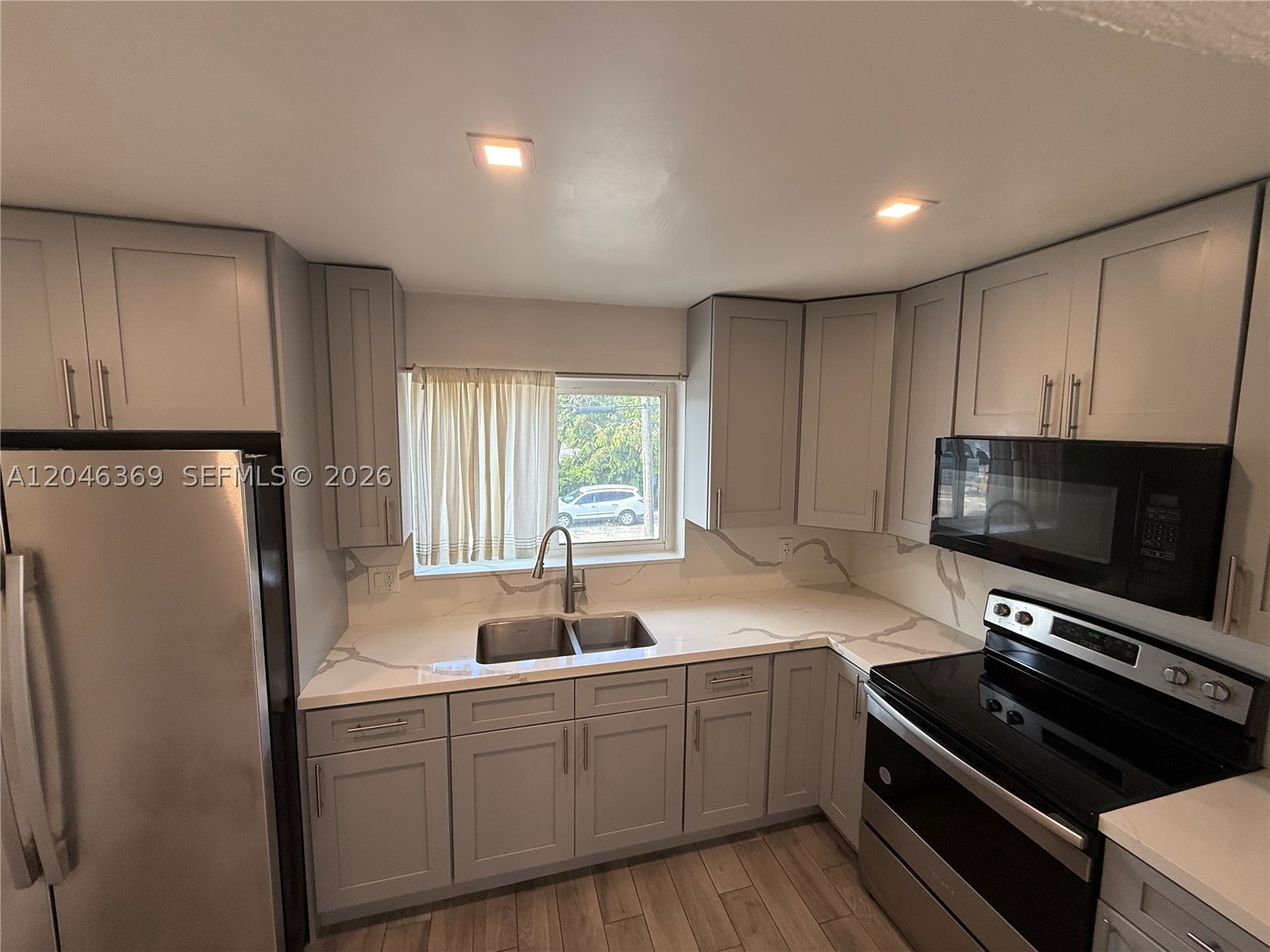 36TH ST LAWNS - Residential Lease