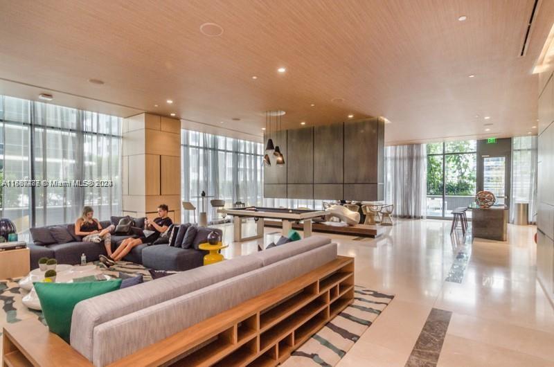 BRICKELL HEIGHTS EAST CON - Residential Lease