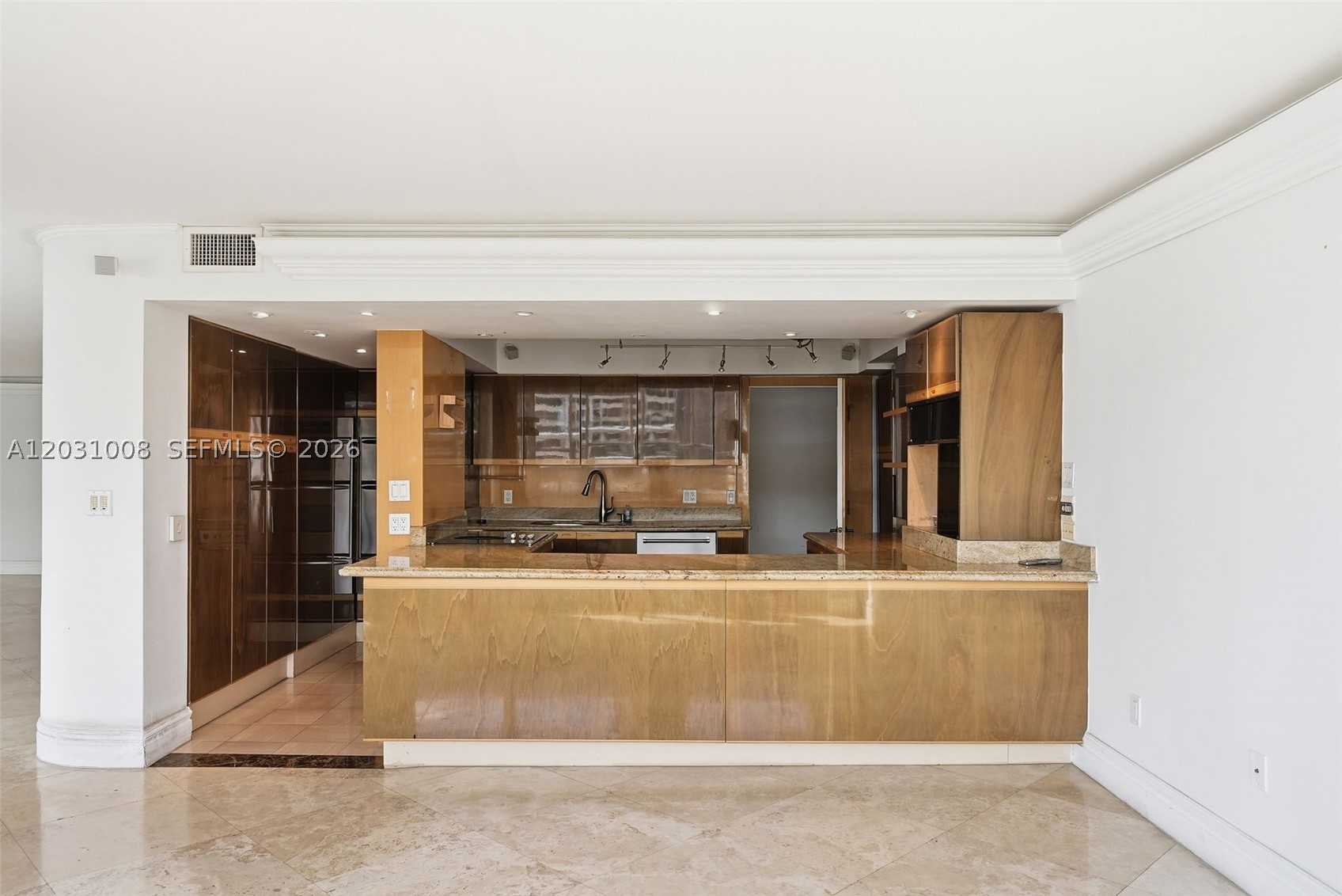 GROVE ISLE CONDO - Residential