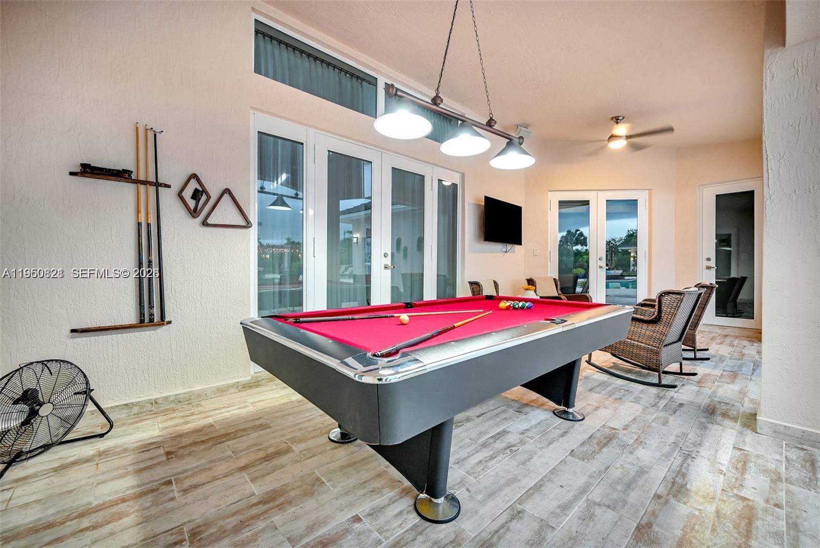 SWEETWATER ESTS SUB - Residential