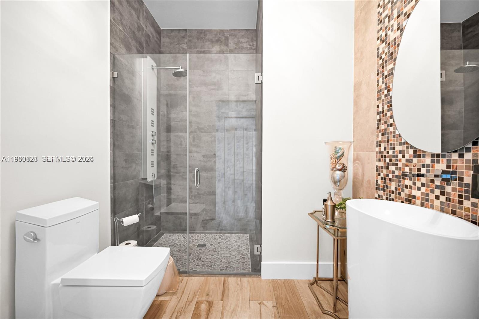 SWEETWATER ESTS SUB - Residential