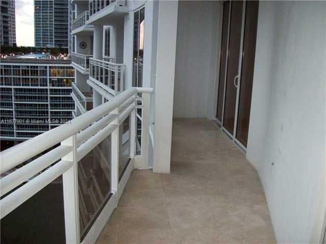 CARBONELL CONDO - Residential
