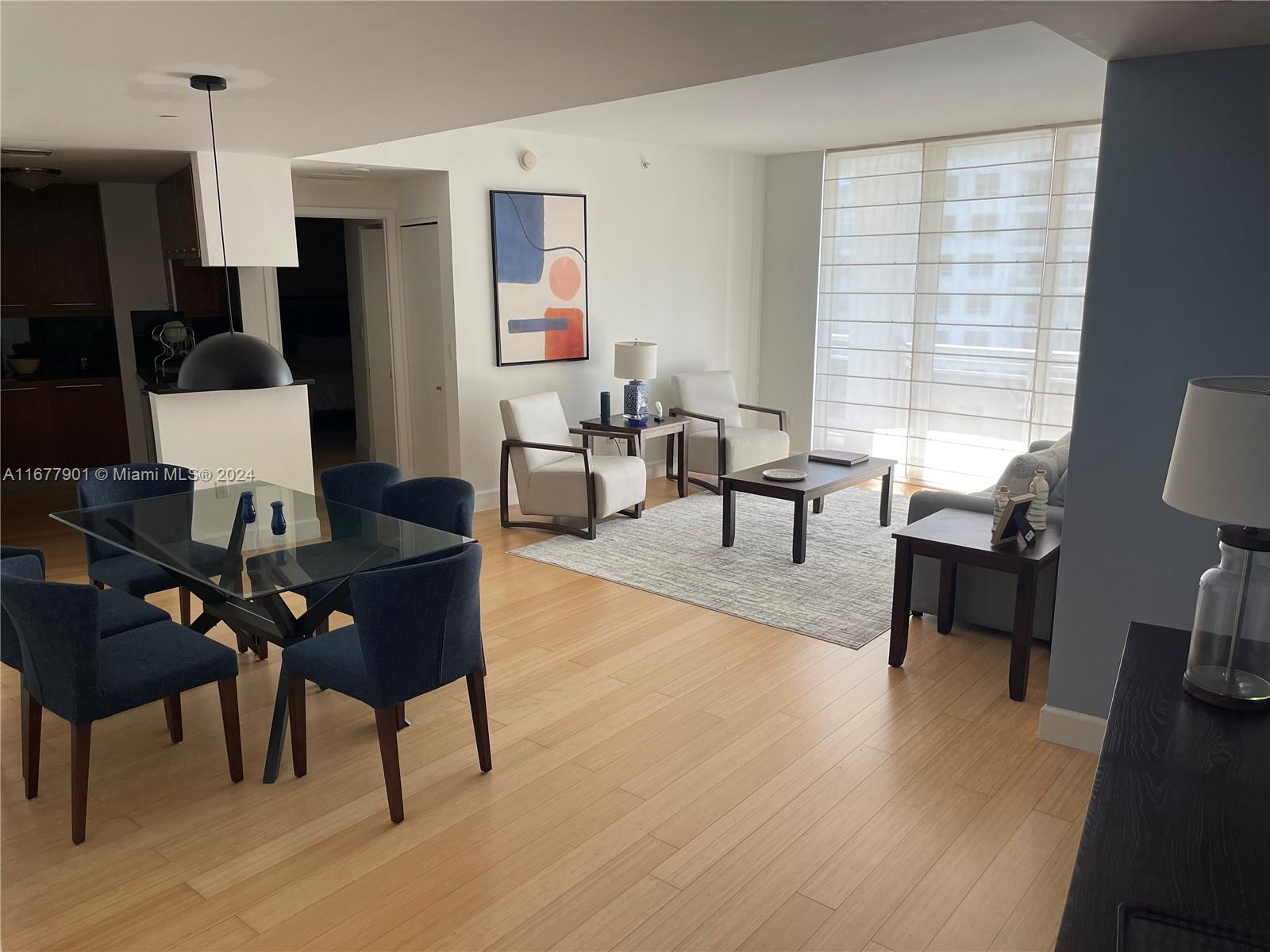 CARBONELL CONDO - Residential