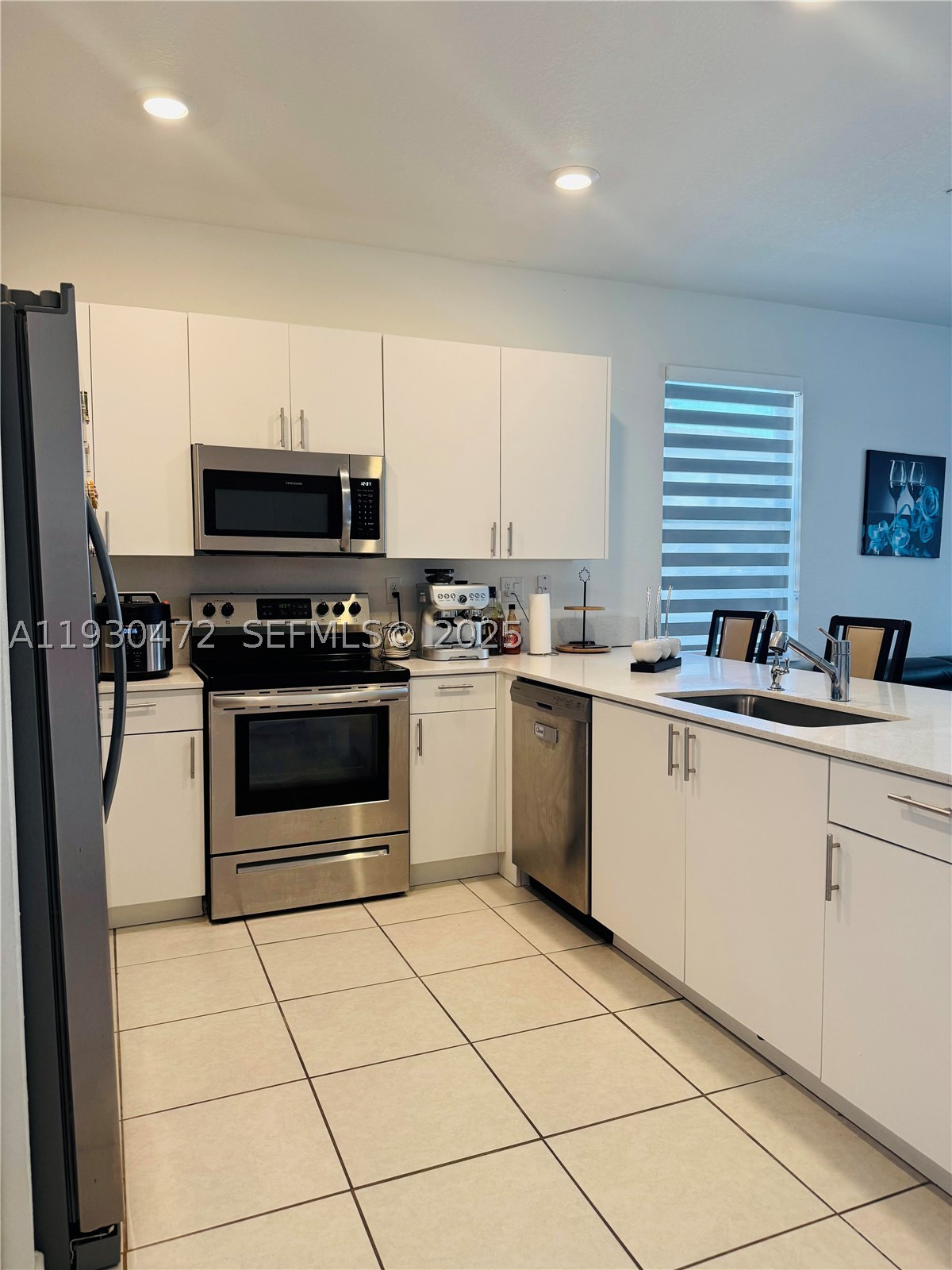KENDALL ASSEMBLAGE SOTUH - Residential