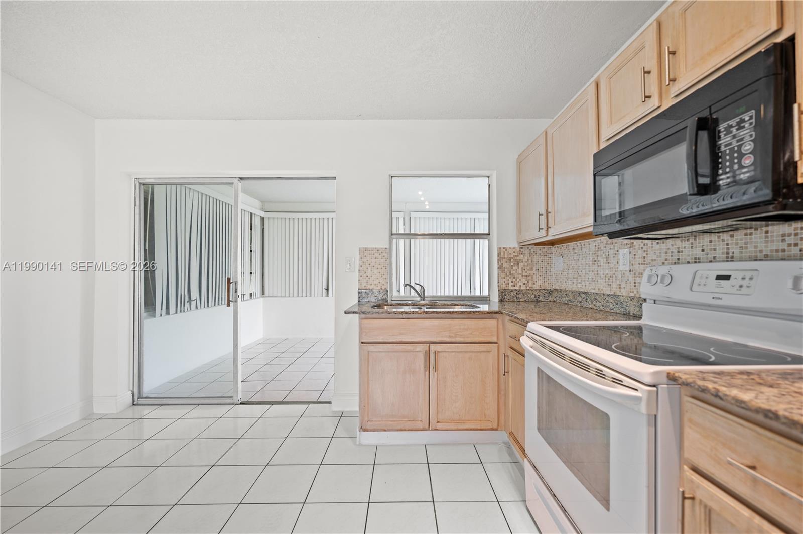 MAINLANDS OF TAMARAC LAKE - Residential
