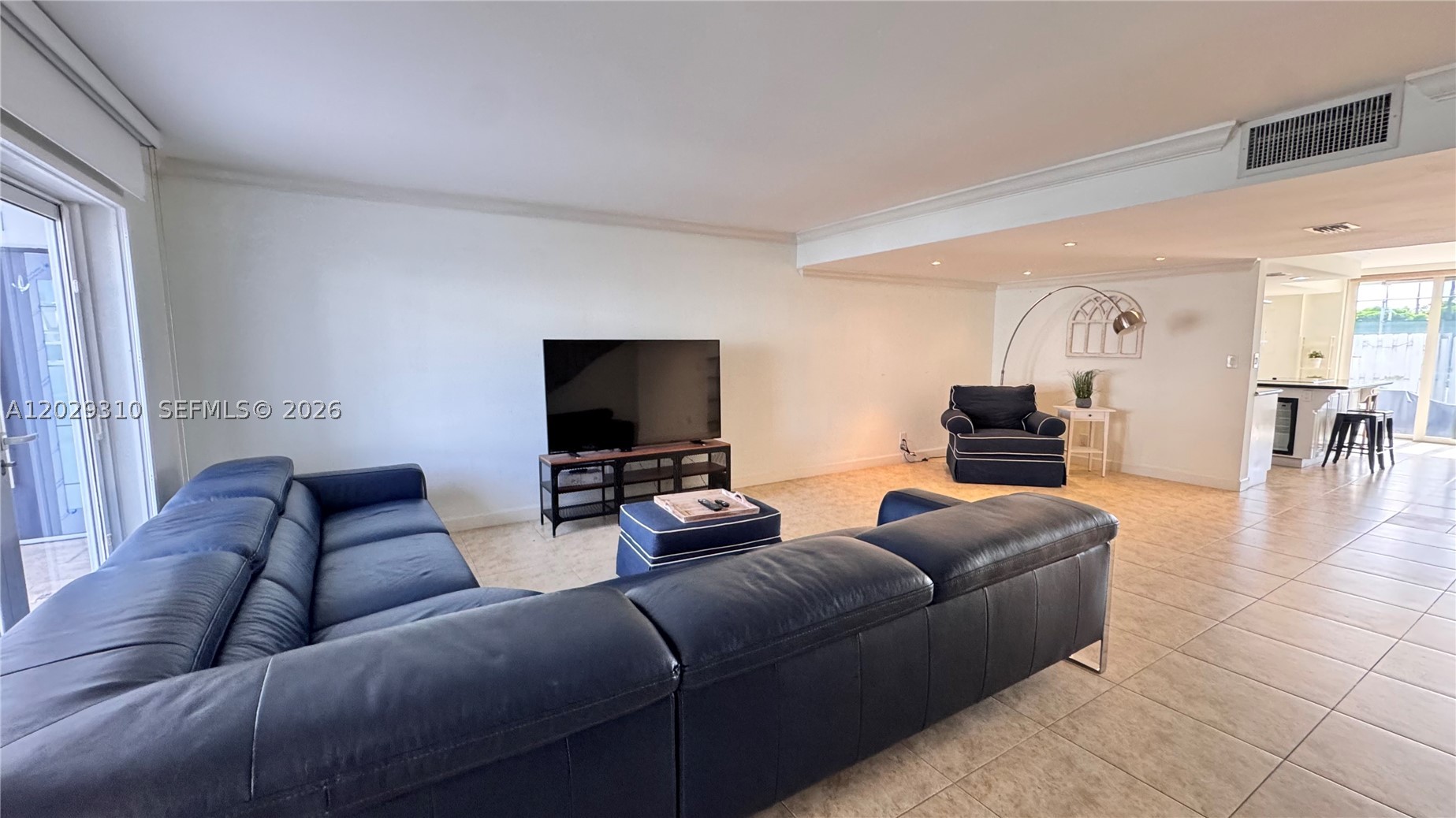 TOWNHOUSES OF VENETIAN PA - Residential