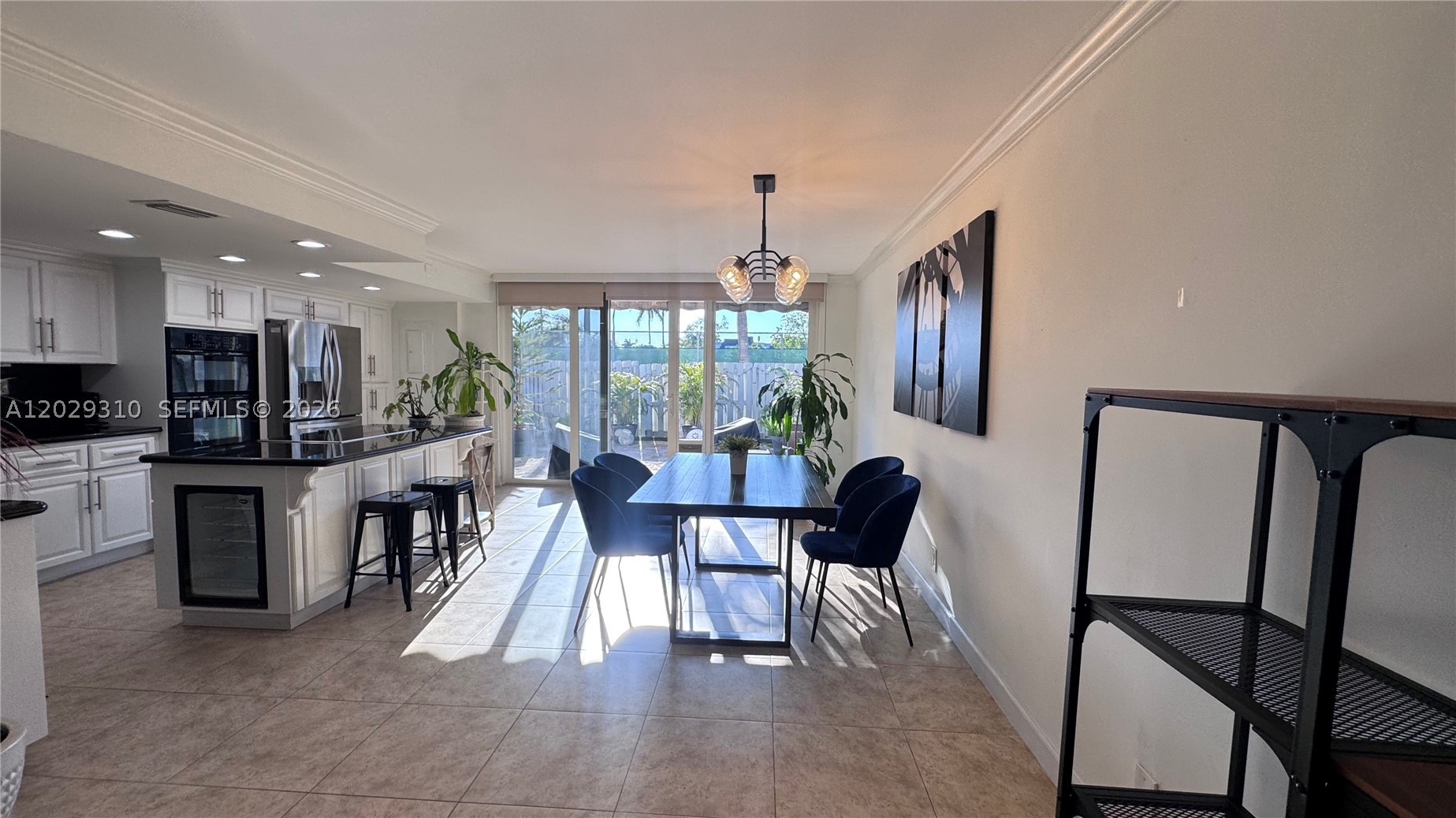 TOWNHOUSES OF VENETIAN PA - Residential