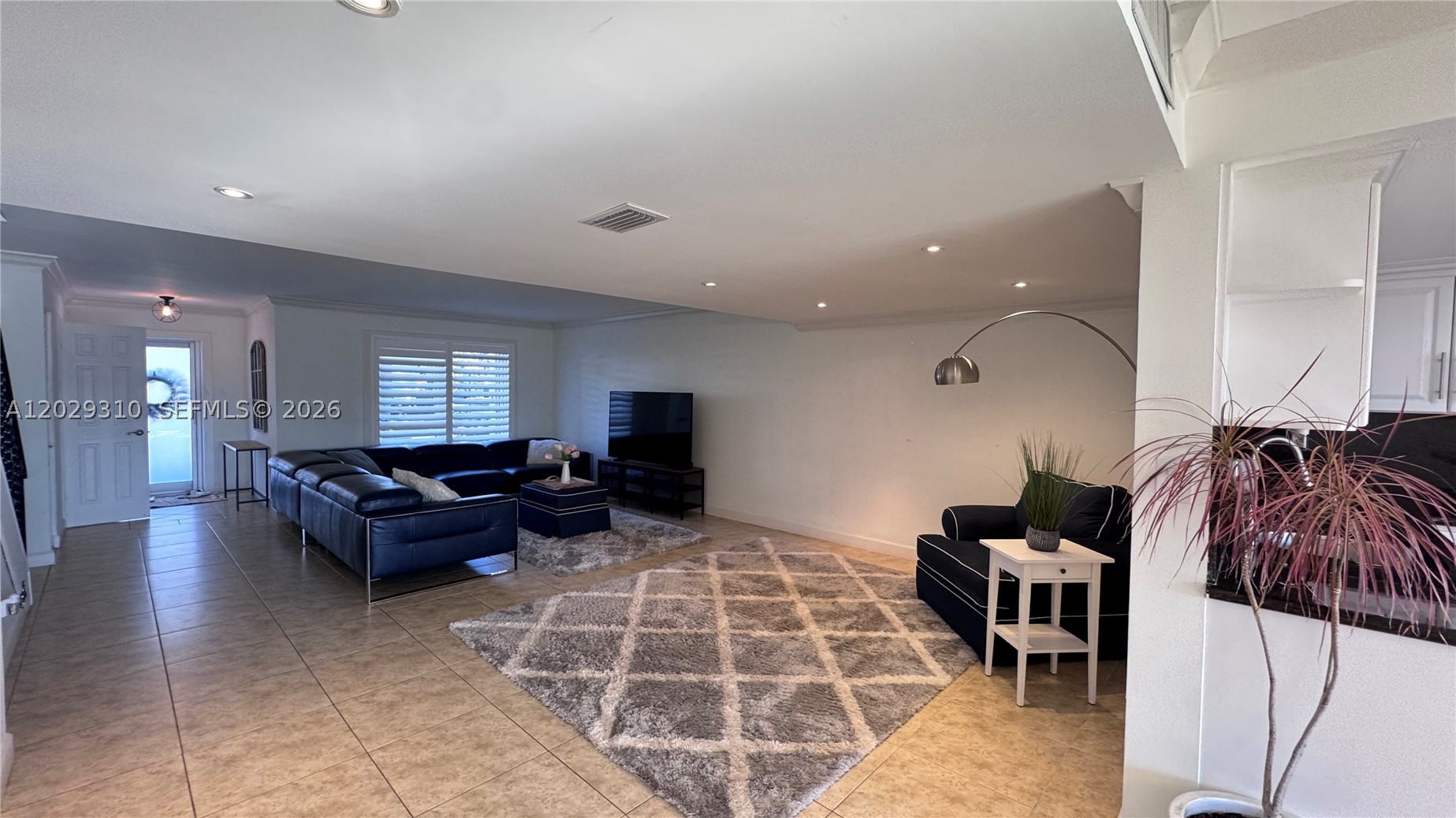 TOWNHOUSES OF VENETIAN PA - Residential