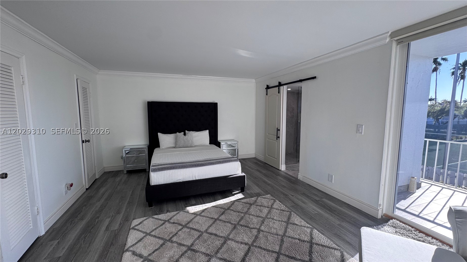 TOWNHOUSES OF VENETIAN PA - Residential