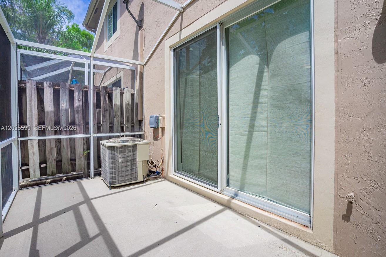 SECTORS 3 & 4 BOUNDARY PL - Residential Lease