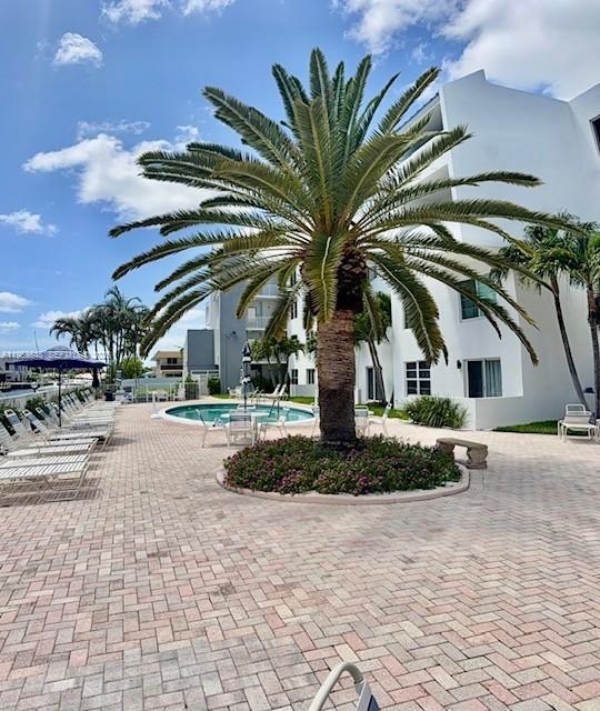 CASA LA QUINTA CONDO - Residential