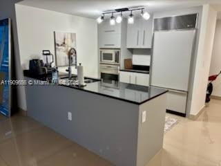 ICONBRICKELL CONDO NO 1 - Residential
