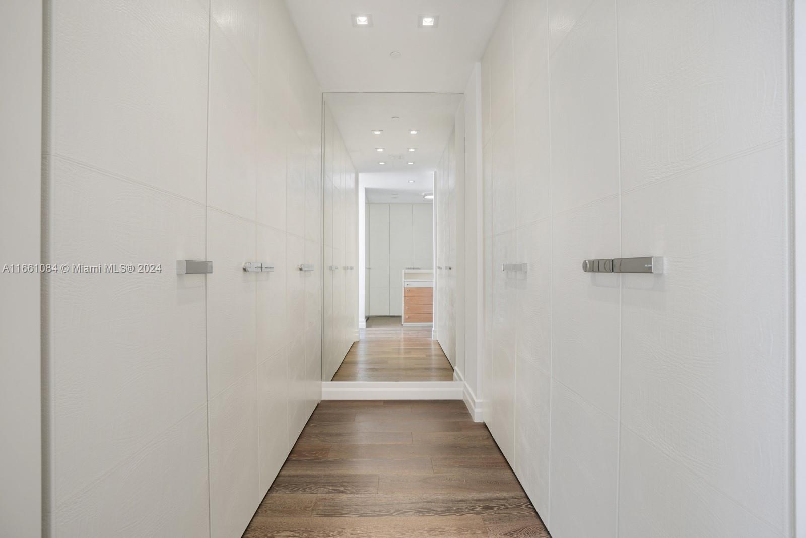 17749 COLLINS AVENUE COND - Residential