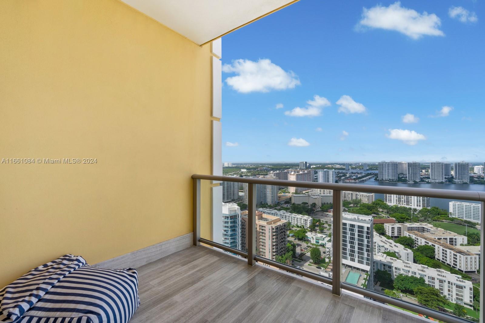 17749 COLLINS AVENUE COND - Residential