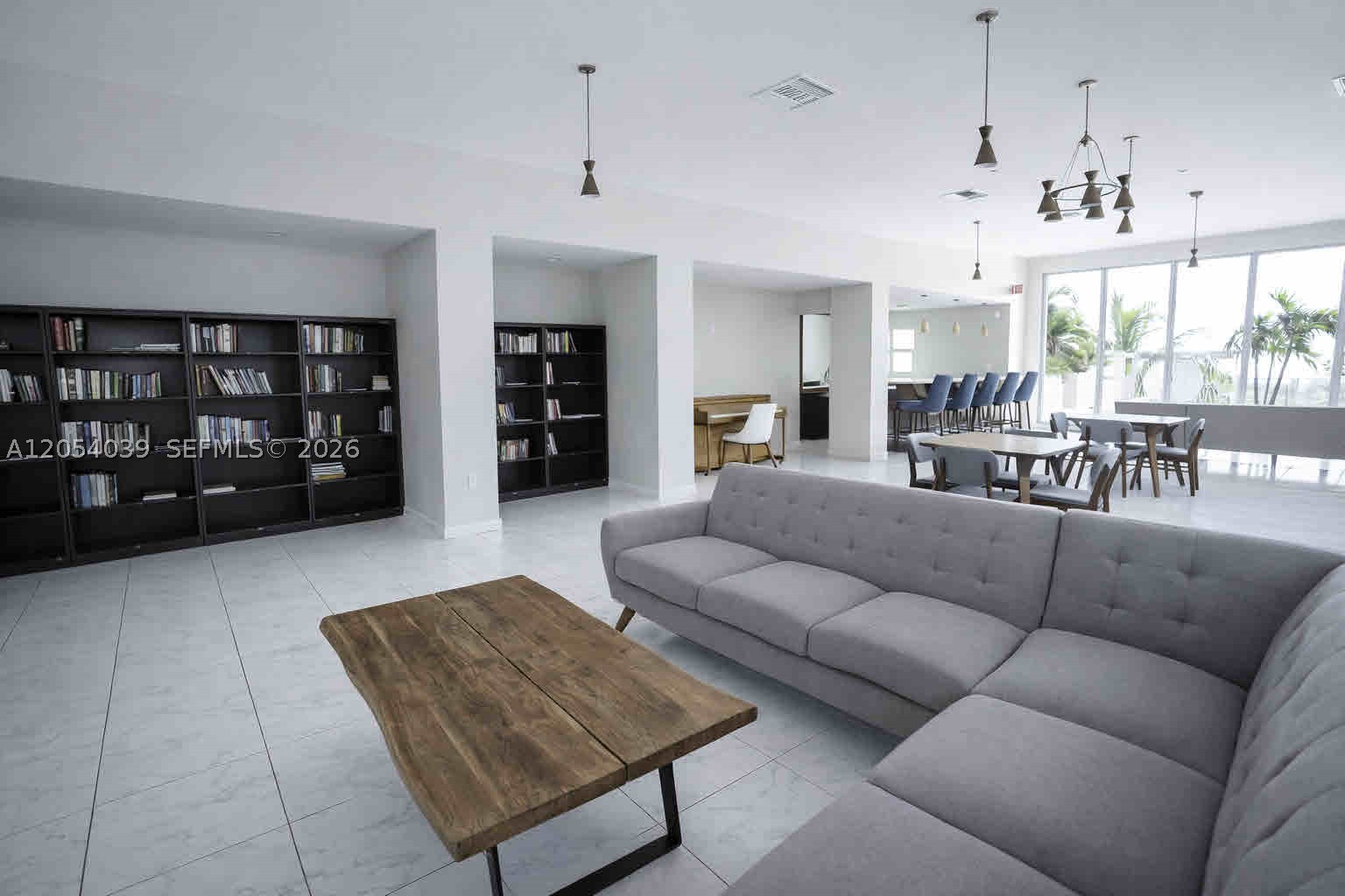 FOUR WINDS CONDO - Residential Lease