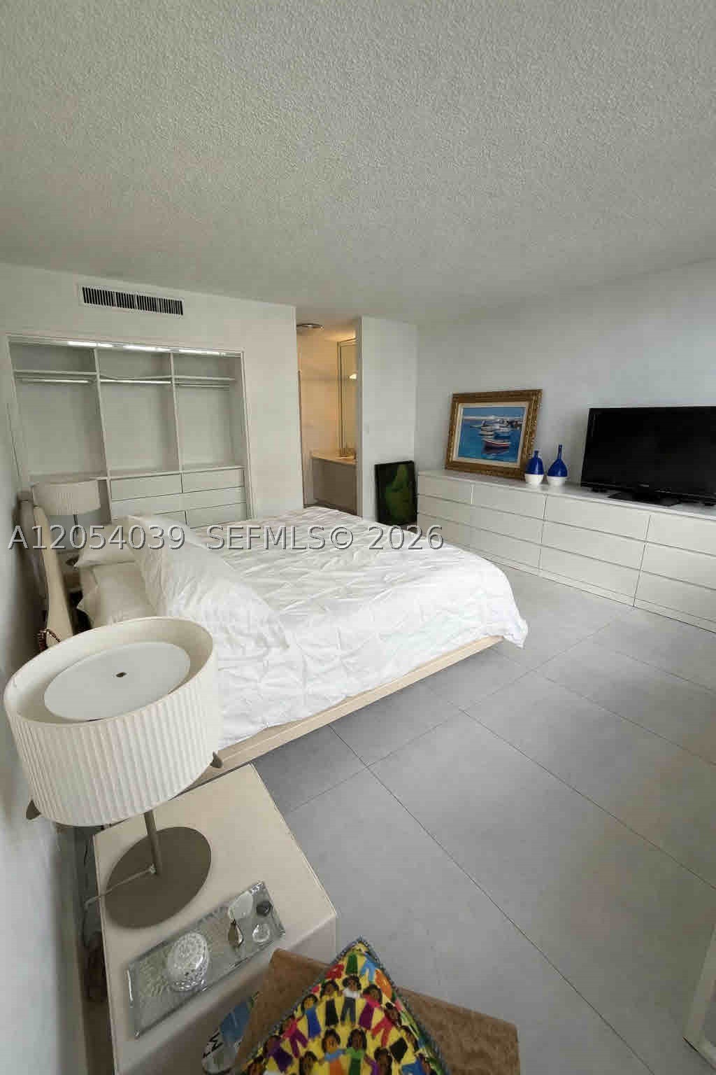 FOUR WINDS CONDO - Residential Lease