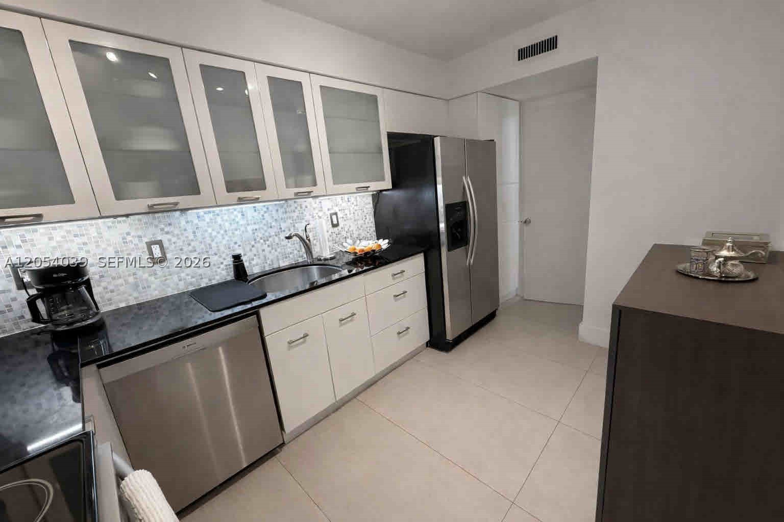 FOUR WINDS CONDO - Residential Lease