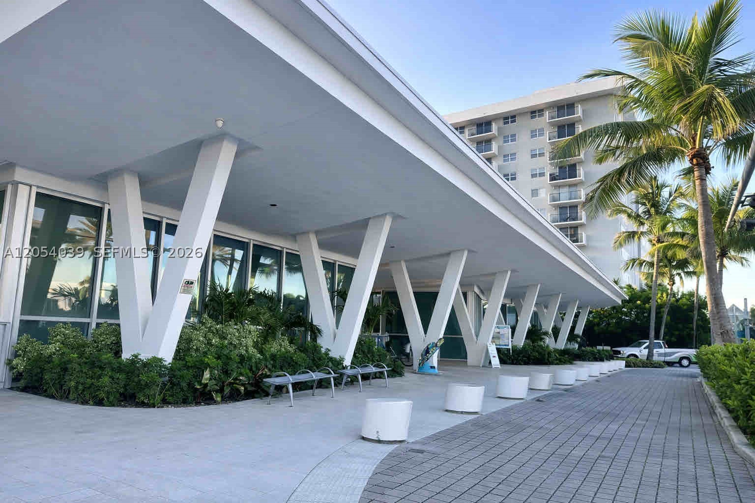 FOUR WINDS CONDO - Residential Lease