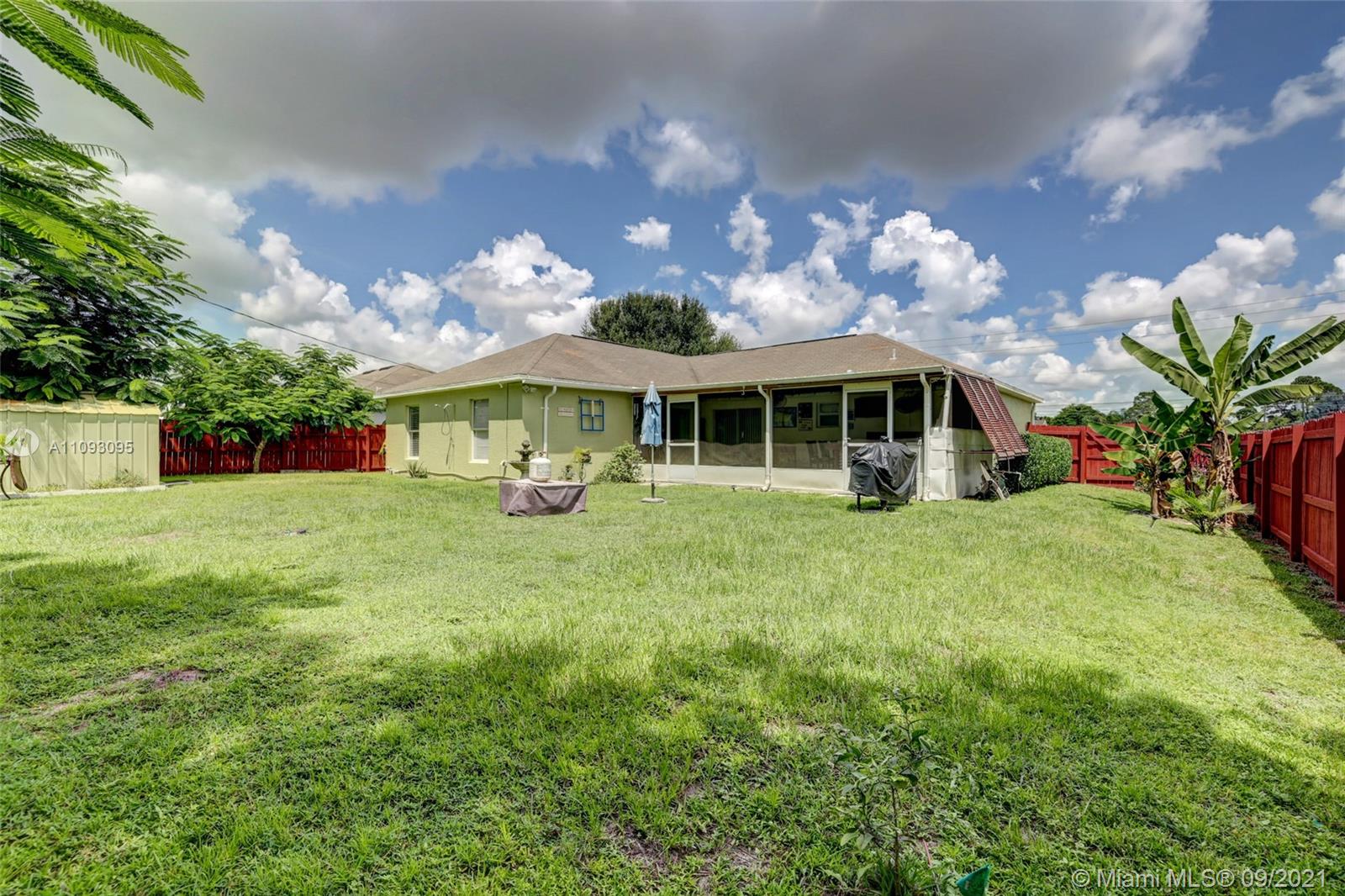 PORT ST LUCIE SECTION 33 - Residential