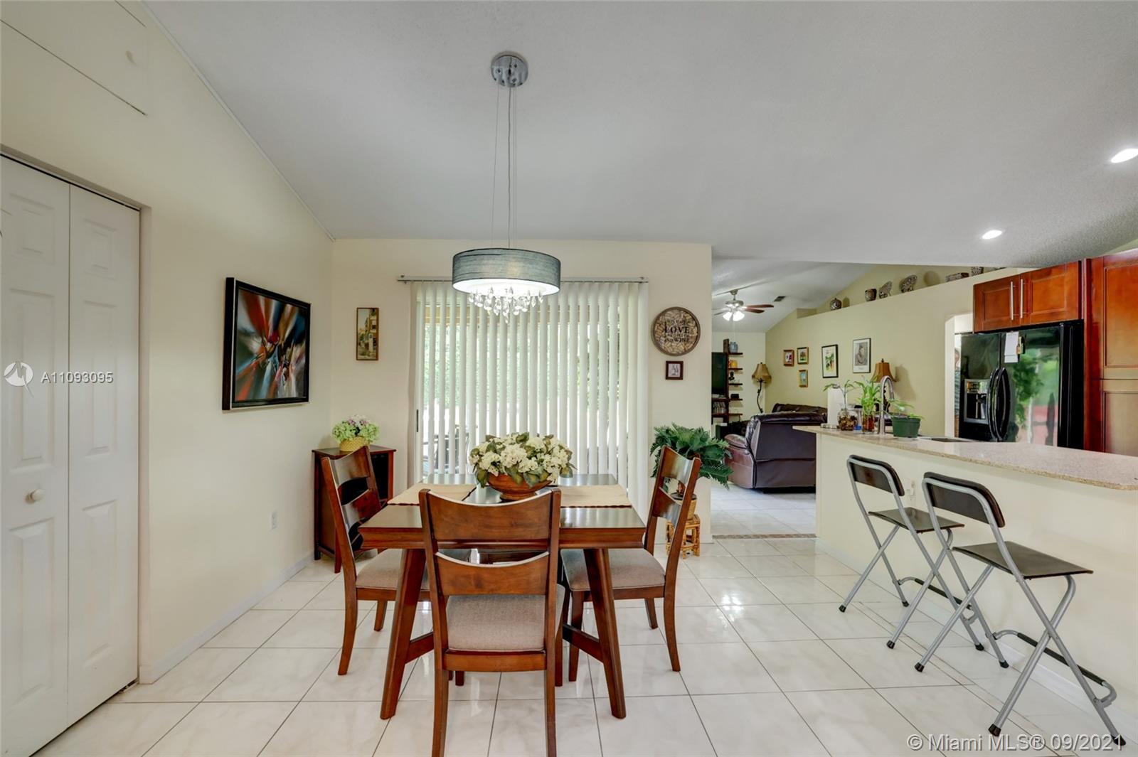 PORT ST LUCIE SECTION 33 - Residential