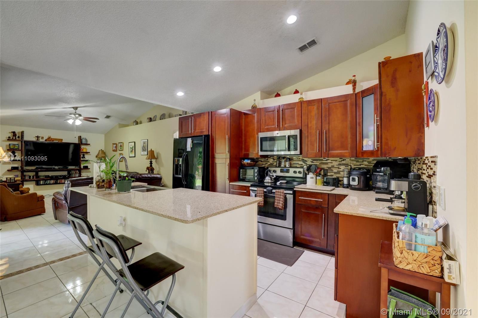 PORT ST LUCIE SECTION 33 - Residential