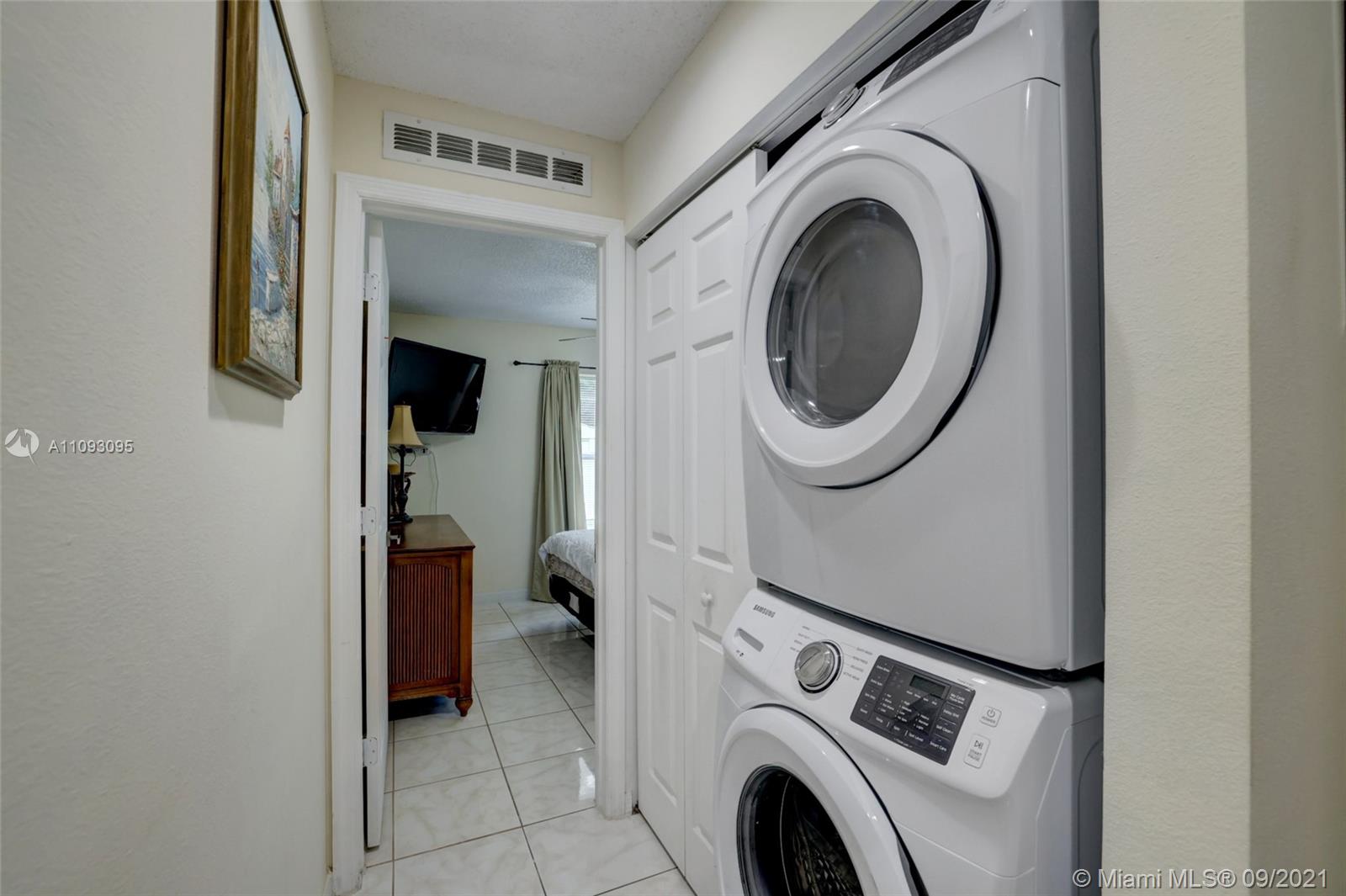 PORT ST LUCIE SECTION 33 - Residential