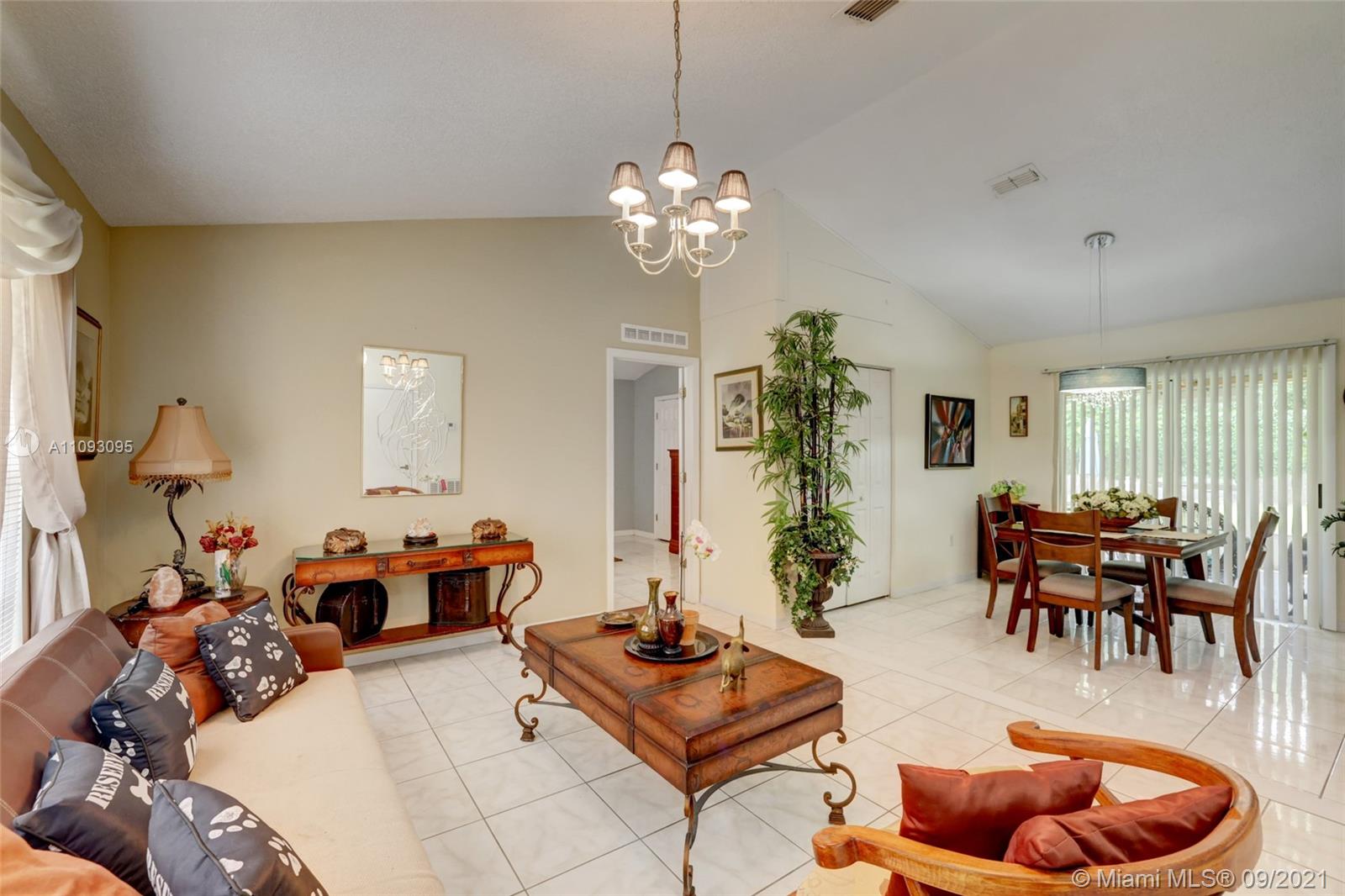 PORT ST LUCIE SECTION 33 - Residential