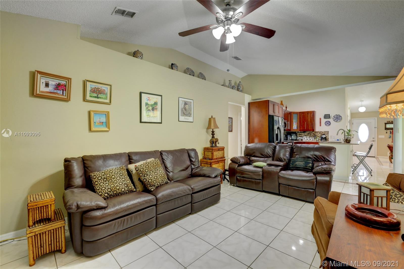 PORT ST LUCIE SECTION 33 - Residential