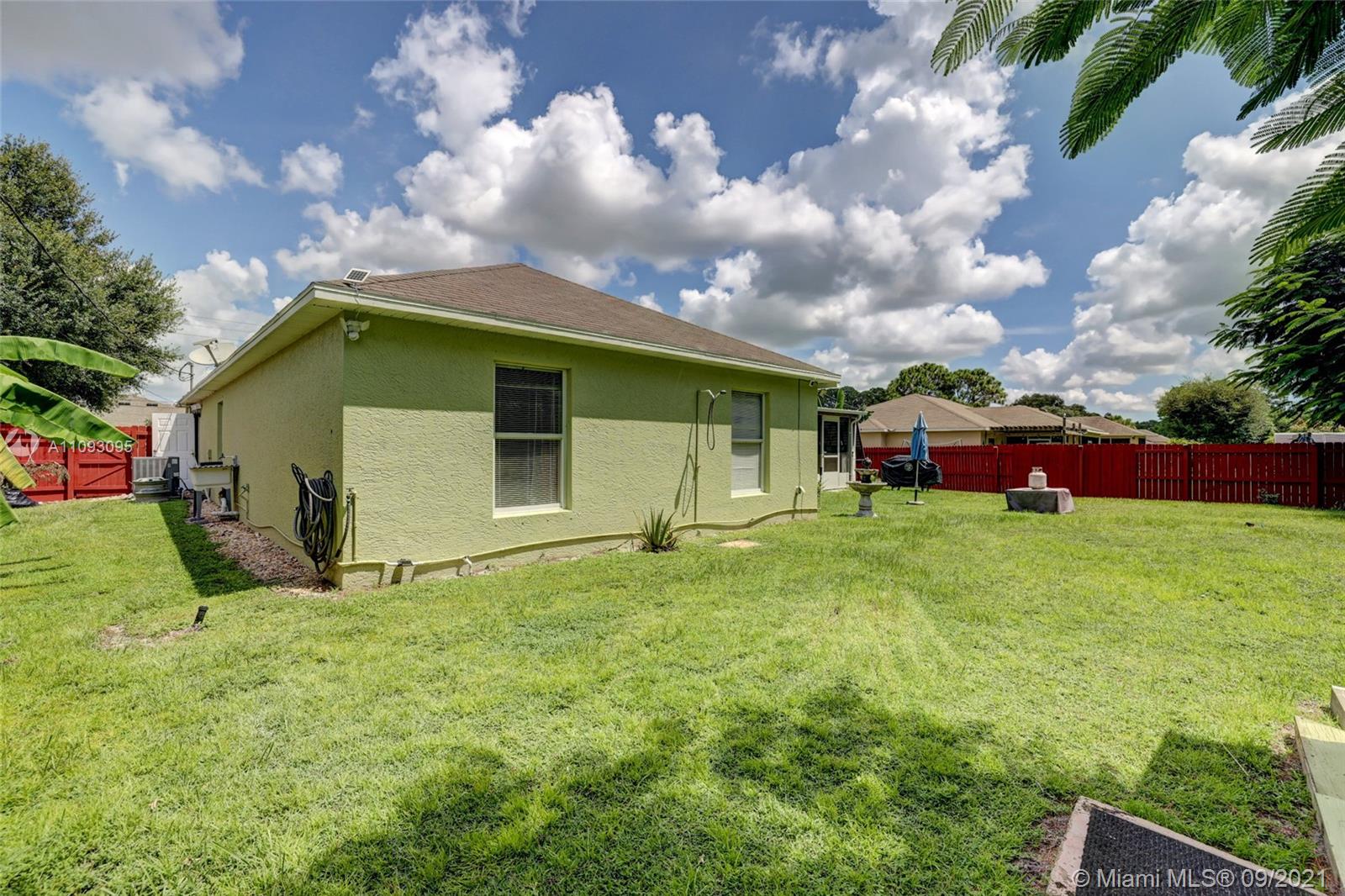PORT ST LUCIE SECTION 33 - Residential