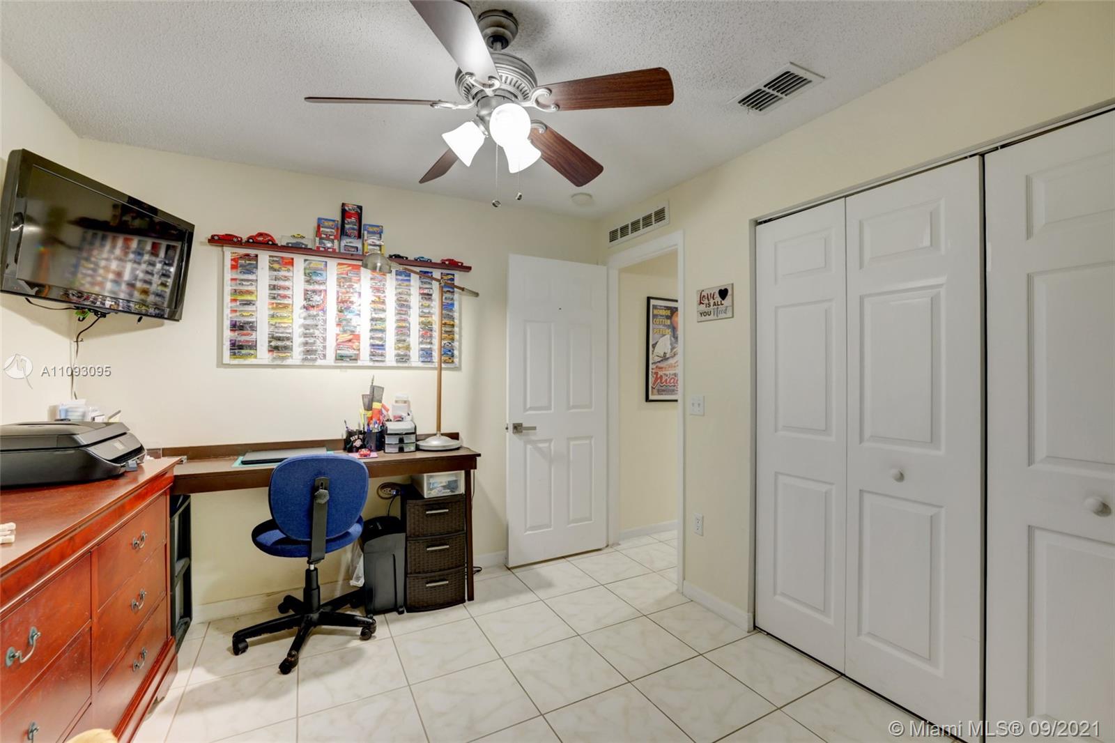 PORT ST LUCIE SECTION 33 - Residential