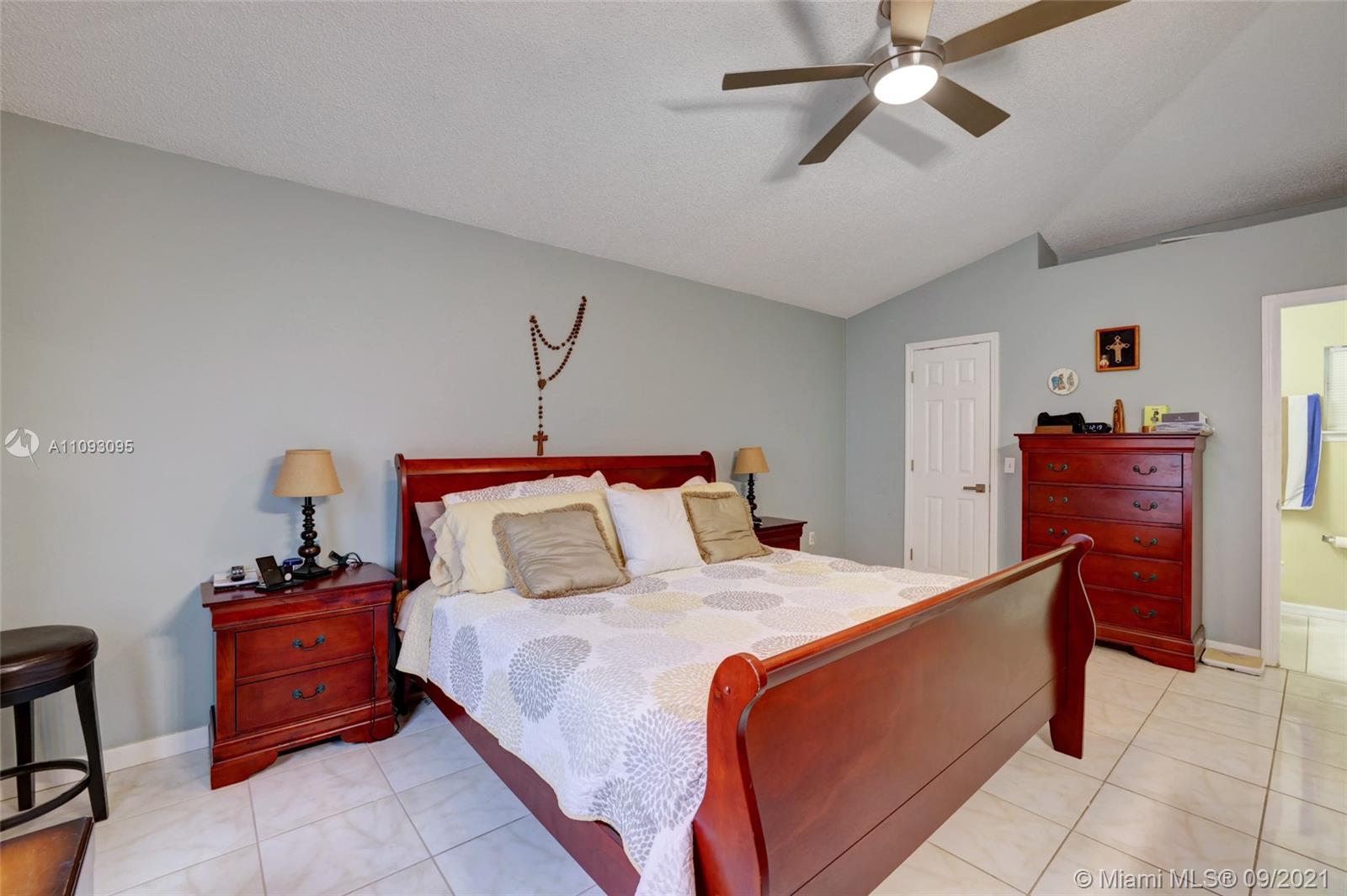 PORT ST LUCIE SECTION 33 - Residential