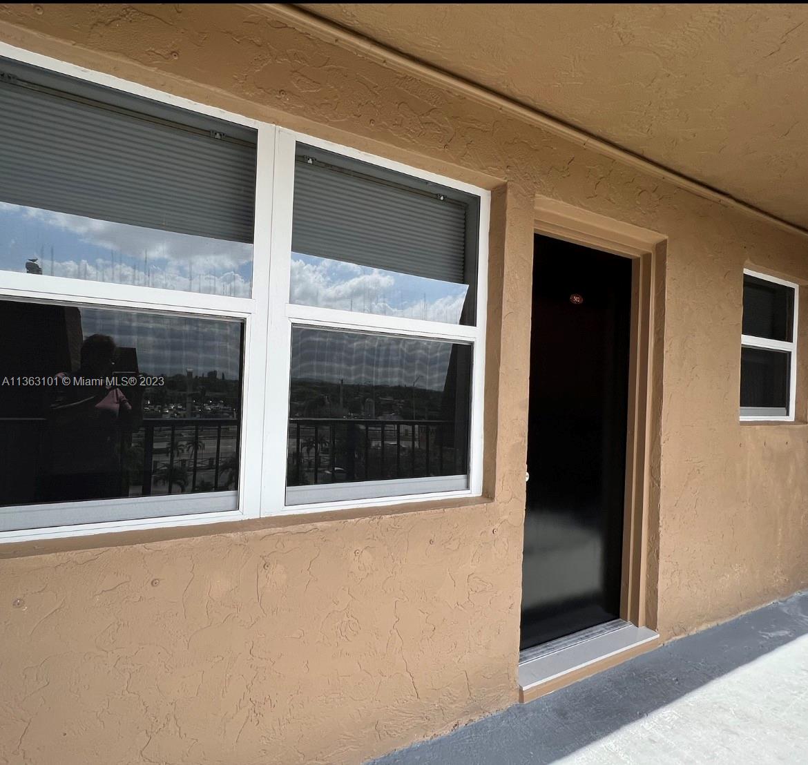 KINGS CASTLE CONDO - Residential