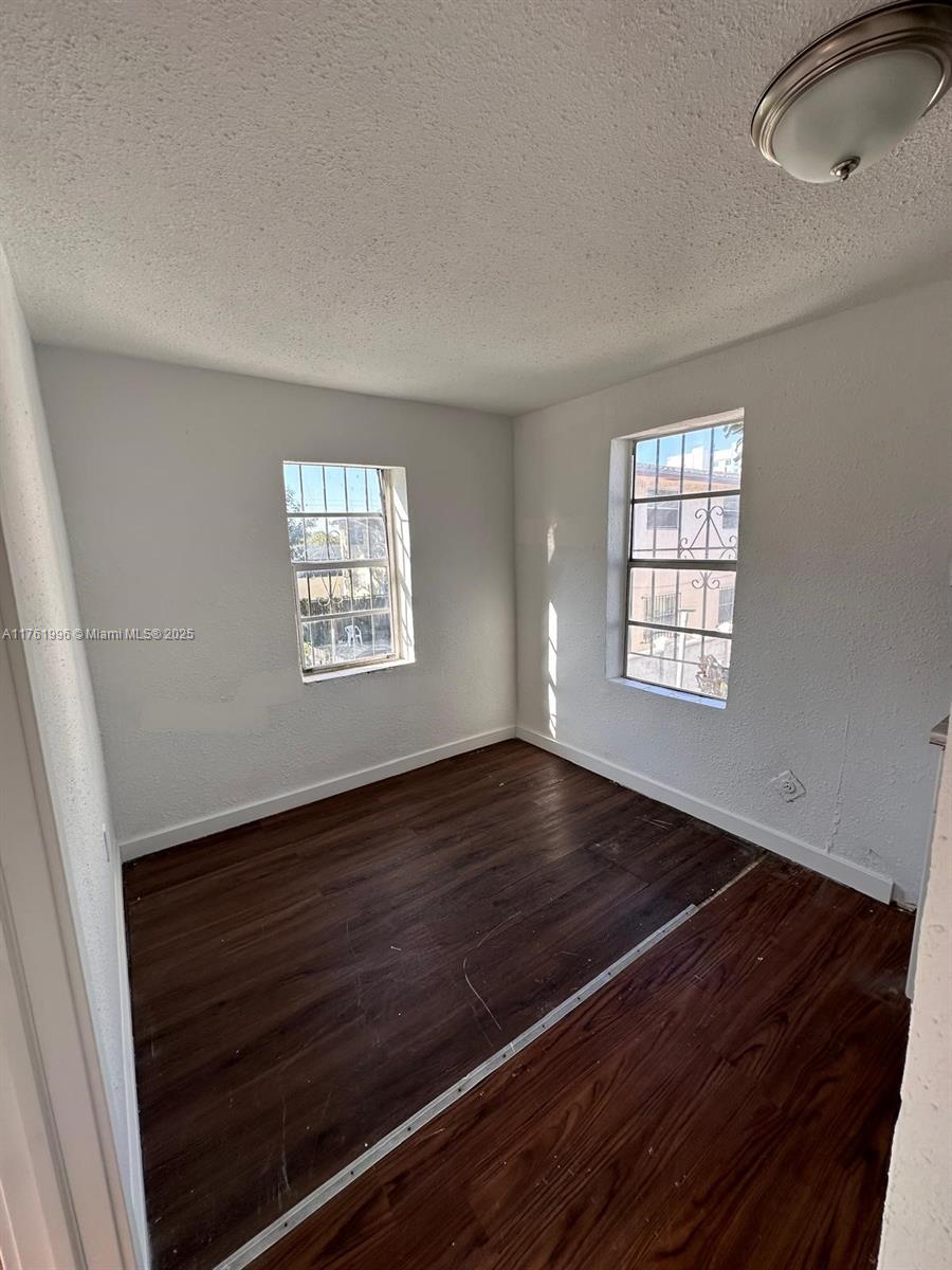 GARDEN CITY - Residential Lease