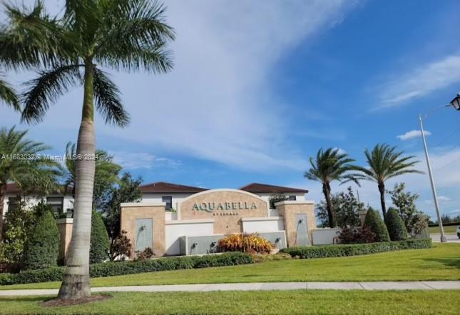 ***Reduced * Reduced *** Welcome to this stunning remodeled townhouse in the City of Hialeah with 3 bedrooms 2.5 bathrooms built in 2019, possible 4 bedroom in the garage. The property has a 1 car garage plus 2 parking spaces with additional parking near by, in a gated community with club house pool etc.*** Make this one a must see, even the backyard is stunning. Call The Listing agent for showing and additional information ***