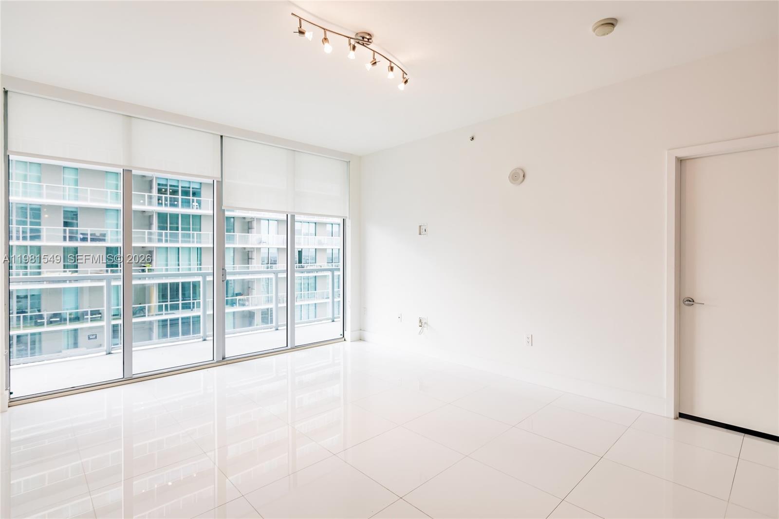 THE AXIS ON BRICKELL II C - Residential